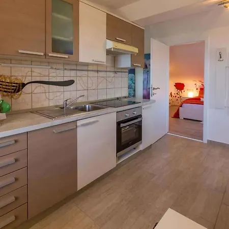 In 39081 Apartment